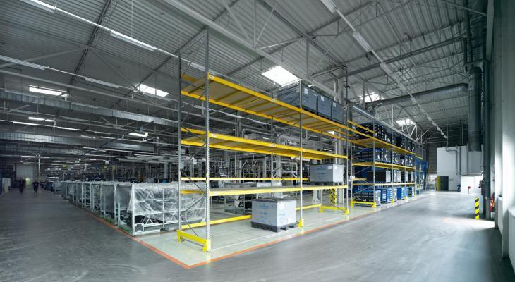 Budowa hal produkcyjnych – jaka jest najlepsza lokalizacja na hale? Fot. Shutterstock